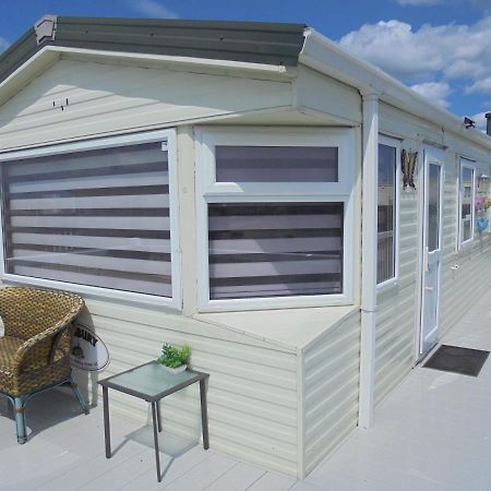 אינגולדמלס Waterside: Waterside Salisbury:- 6 Berth Large Wrap Around Veranda מראה חיצוני תמונה