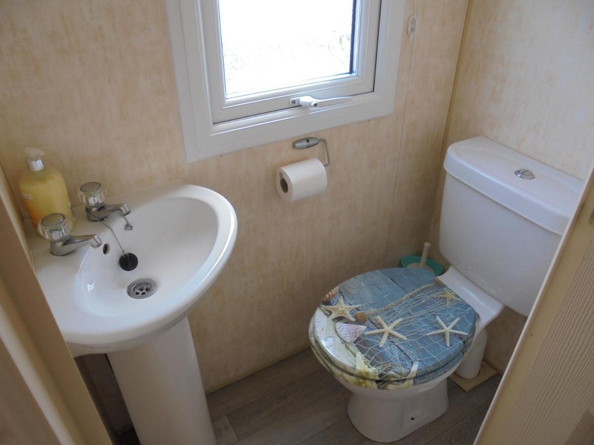 אינגולדמלס Waterside: Waterside Salisbury:- 6 Berth Large Wrap Around Veranda מראה חיצוני תמונה