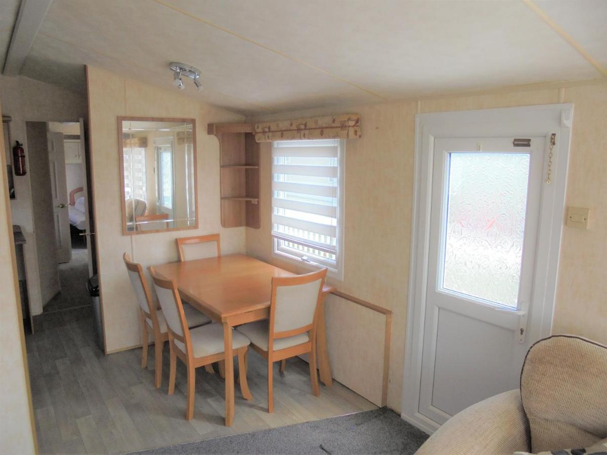 אינגולדמלס Waterside: Waterside Salisbury:- 6 Berth Large Wrap Around Veranda מראה חיצוני תמונה