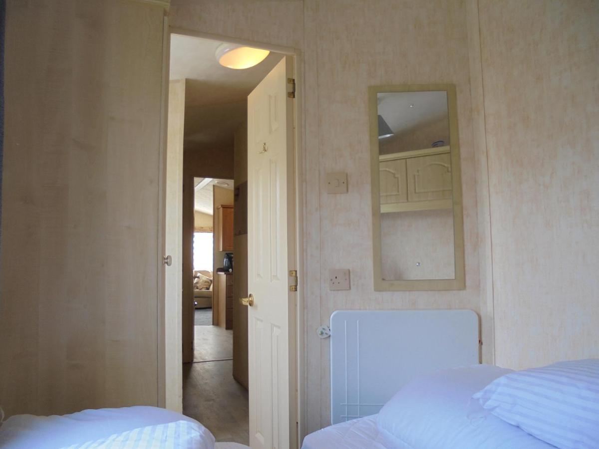 אינגולדמלס Waterside: Waterside Salisbury:- 6 Berth Large Wrap Around Veranda מראה חיצוני תמונה