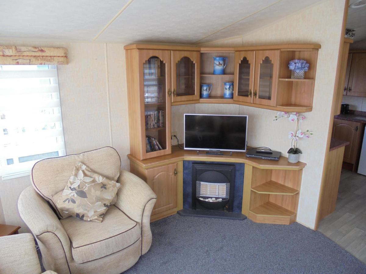 אינגולדמלס Waterside: Waterside Salisbury:- 6 Berth Large Wrap Around Veranda מראה חיצוני תמונה